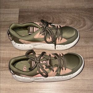 💚 💯 UGG Olive and Blush Pink Athletic Sneakers 38 💚